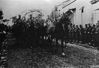 Српска коњичка единица влегува во Скопје, Октомври 1912
